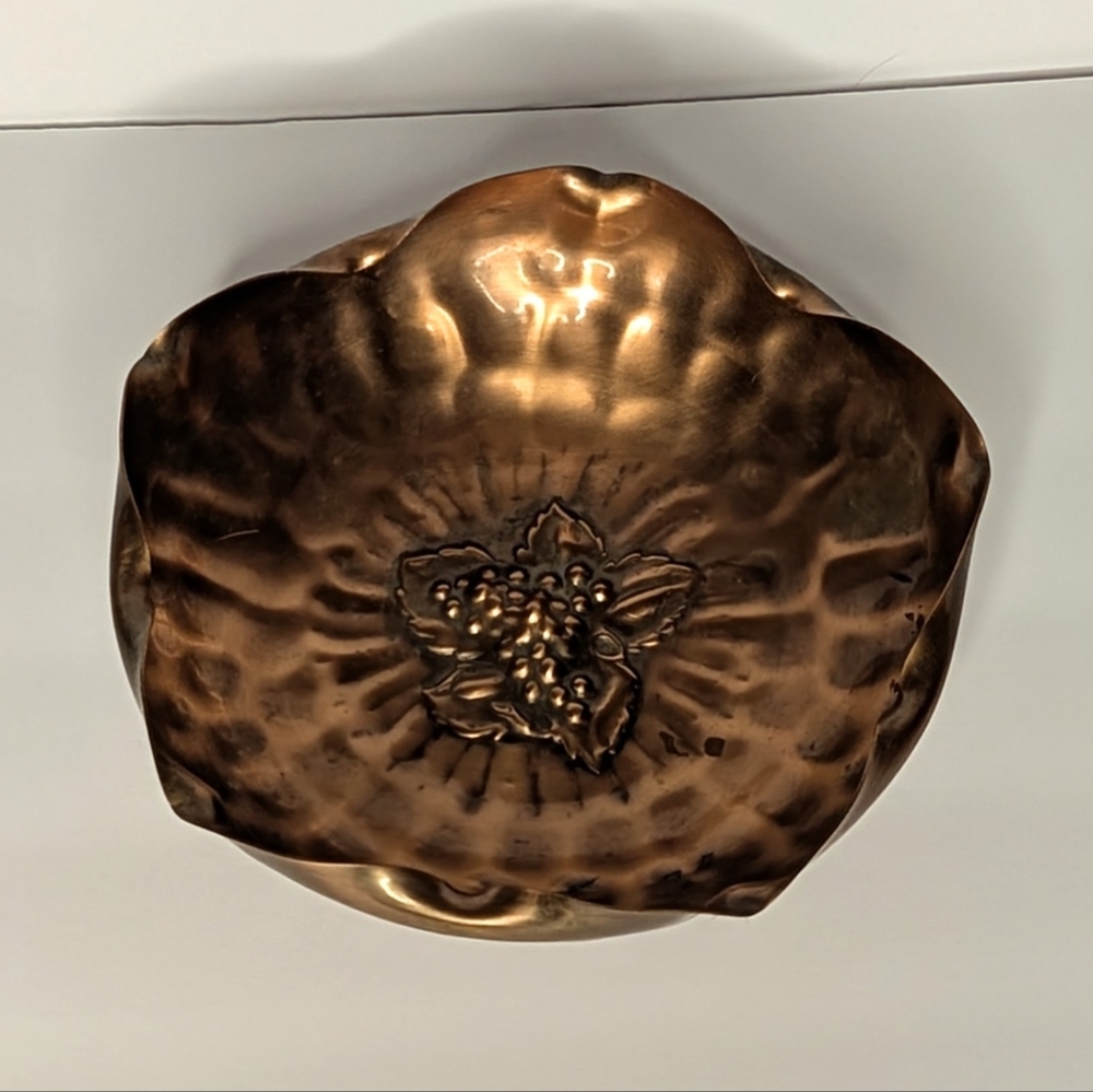 Vintage Gregorian Hammered Copper Bowl Signed 7"